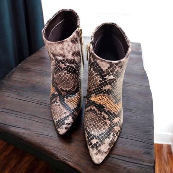 Comfort Est 1946 Snakeskin Dress Boot Shoes, 7 - Picture 8 of 8